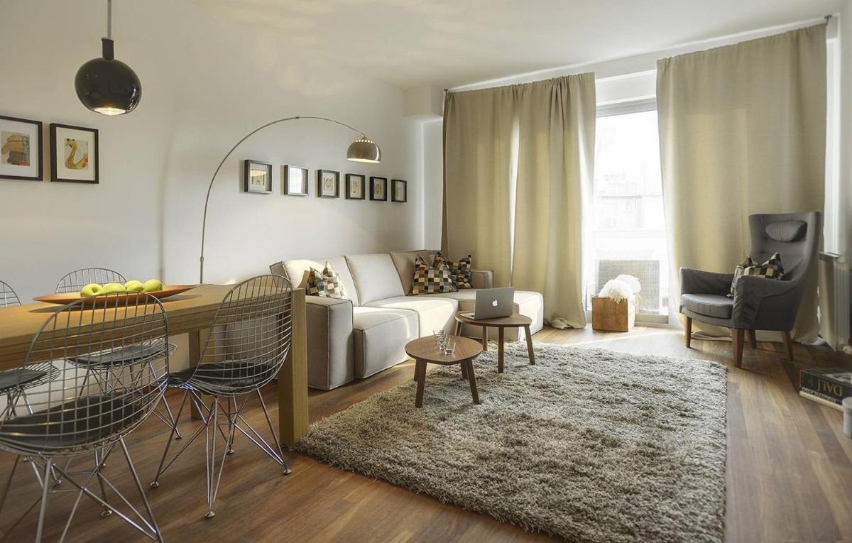 Pula City Business Apartments ภายนอก รูปภาพ